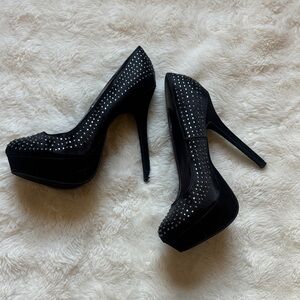 Women’s sz 9 Stiletto Heels Rhinestone Crystals Black